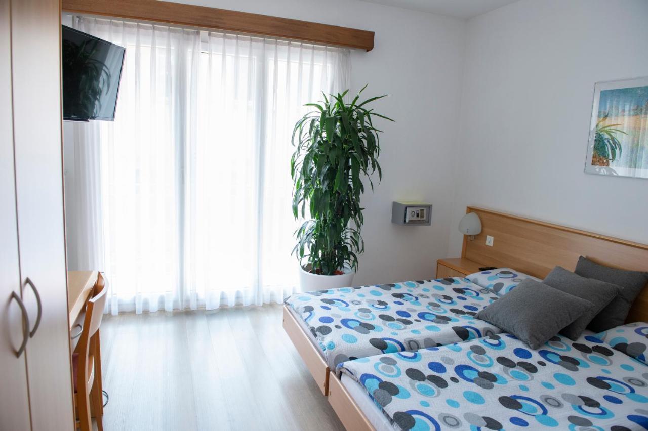 Hotel Garni Moderno Bellinzona Zewnętrze zdjęcie