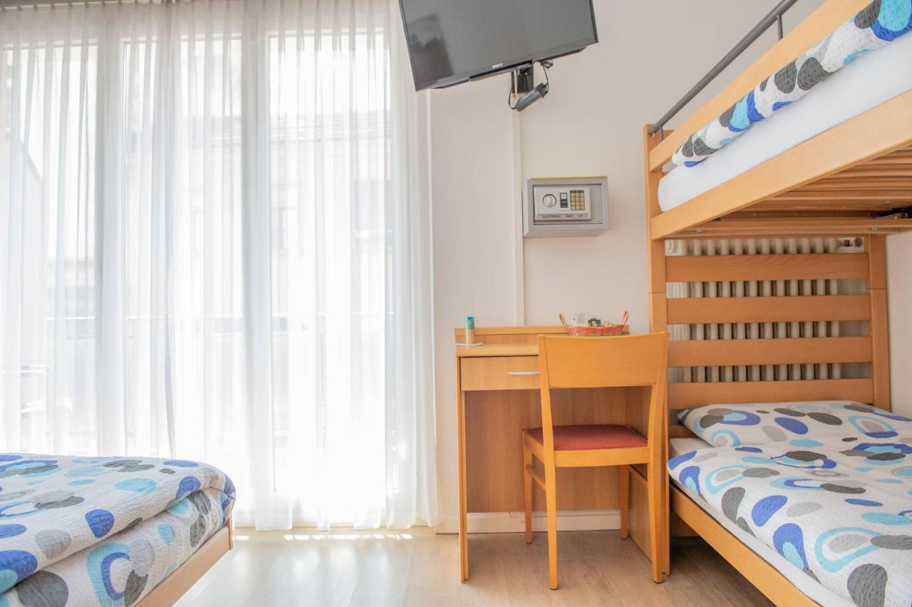 Hotel Garni Moderno Bellinzona Zewnętrze zdjęcie