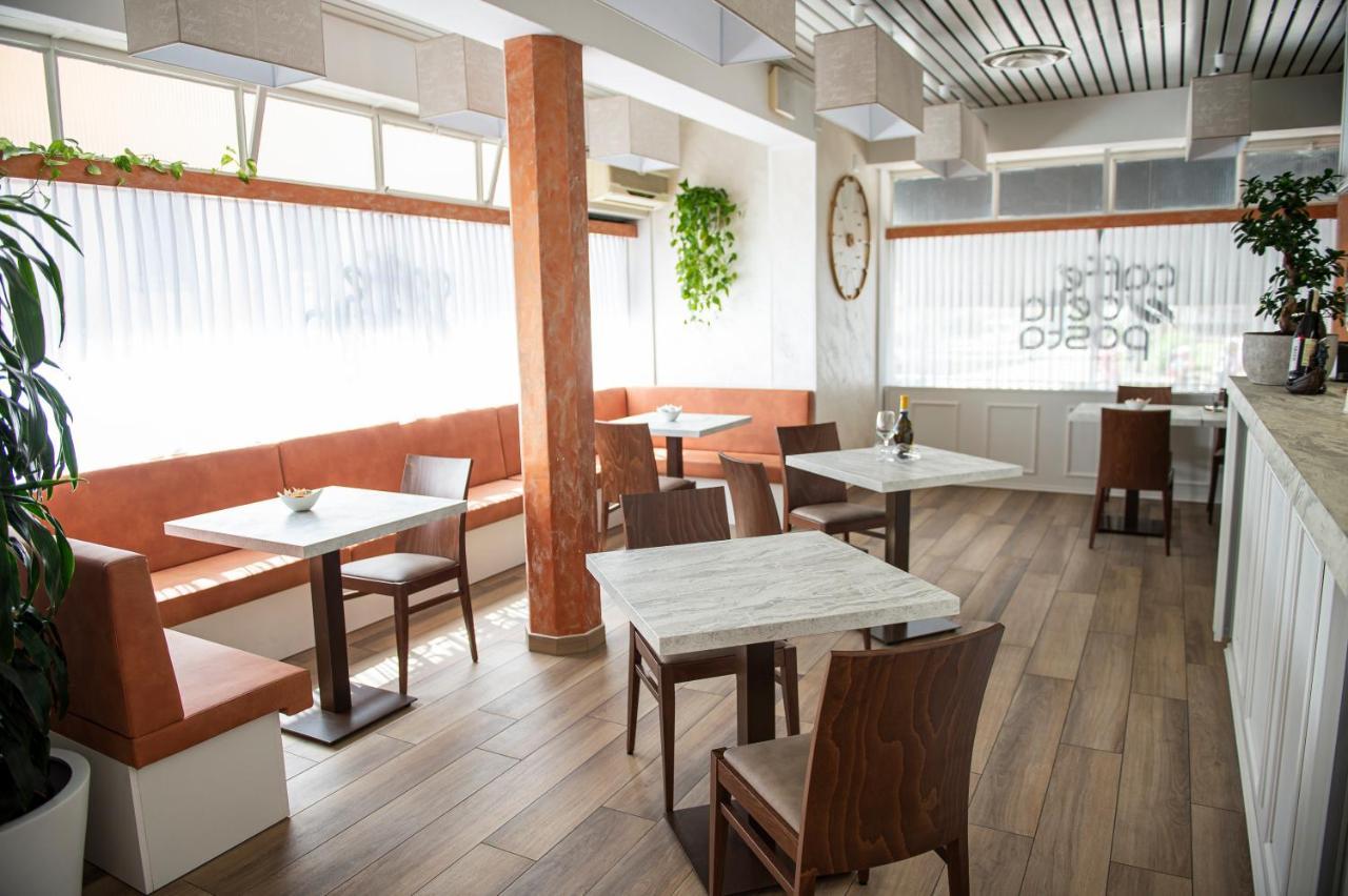 Hotel Garni Moderno Bellinzona Zewnętrze zdjęcie