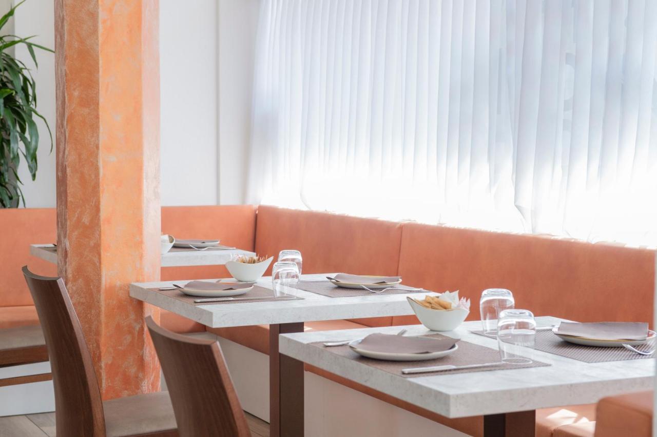 Hotel Garni Moderno Bellinzona Zewnętrze zdjęcie